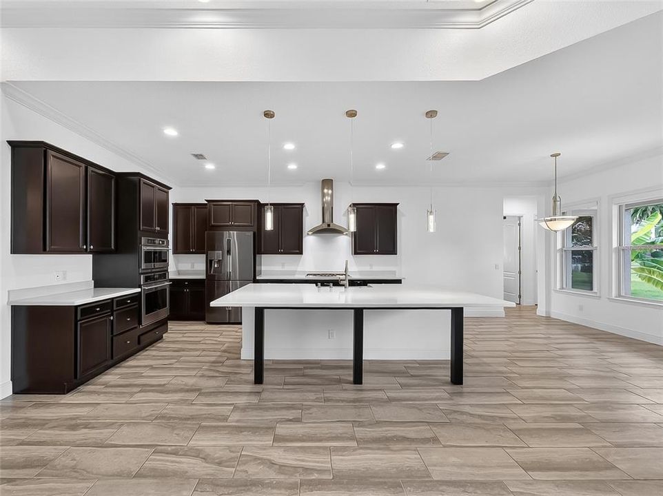 For Sale: $1,320,000 (4 beds, 5 baths, 4069 Square Feet)