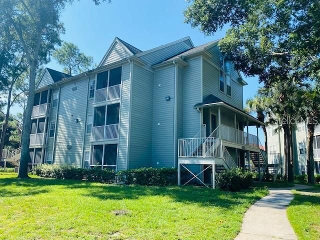 For Rent: $1,300 (1 beds, 1 baths, 566 Square Feet)