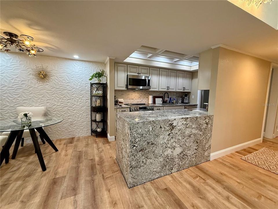 В аренду: $3,750 (2 спален, 2 ванн, 1177 Квадратных фут)