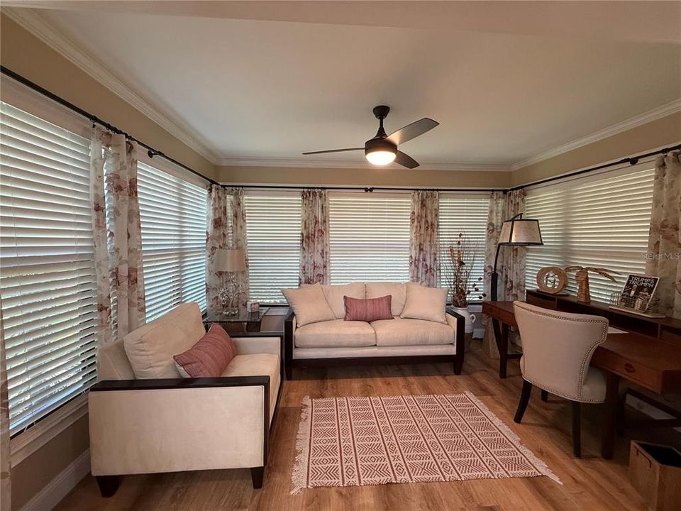 В аренду: $3,750 (2 спален, 2 ванн, 1177 Квадратных фут)