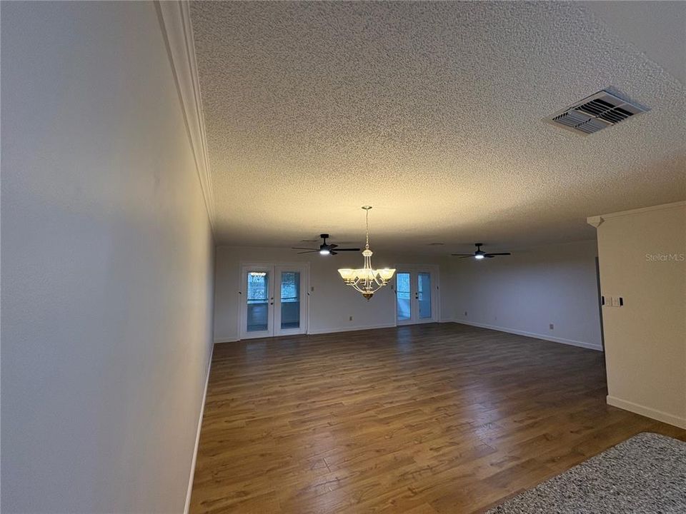 En Renta: $2,750 (3 camas, 2 baños, 1537 Pies cuadrados)