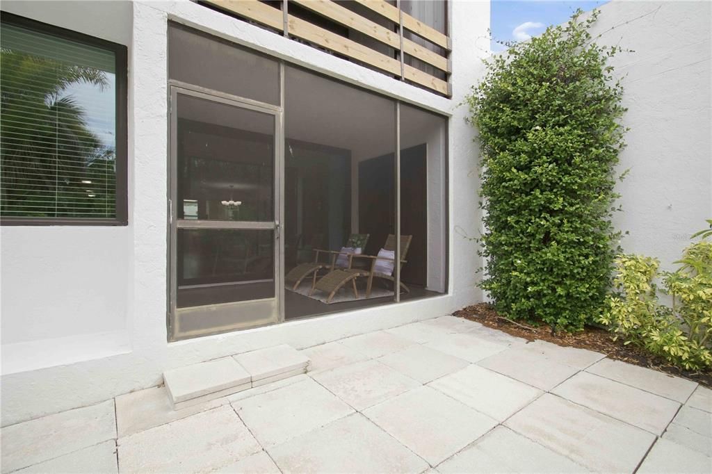 На продажу: $619,900 (2 спален, 2 ванн, 1260 Квадратных фут)