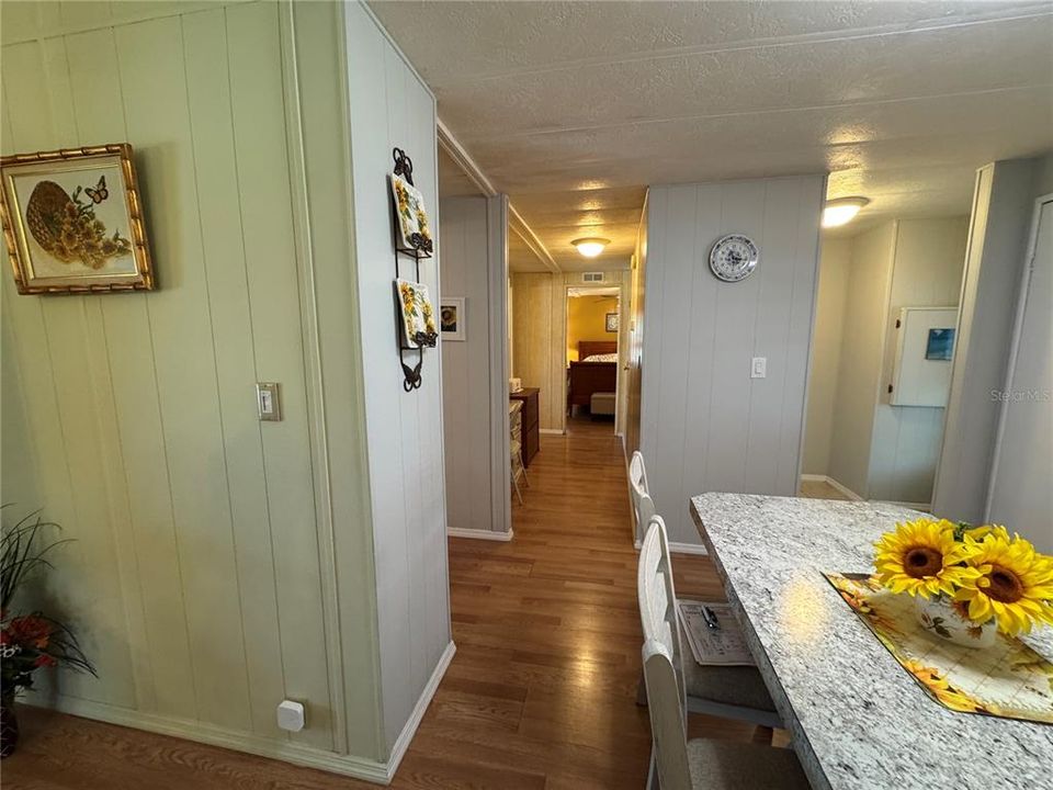 For Sale: $175,000 (2 beds, 2 baths, 1224 Square Feet)