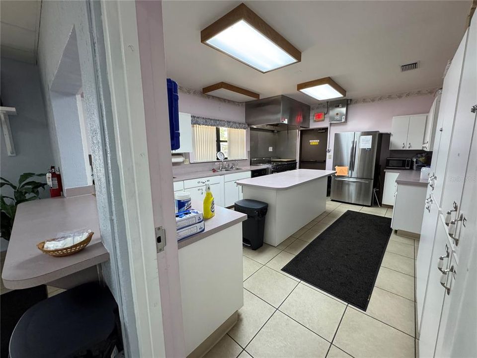 For Sale: $175,000 (2 beds, 2 baths, 1224 Square Feet)