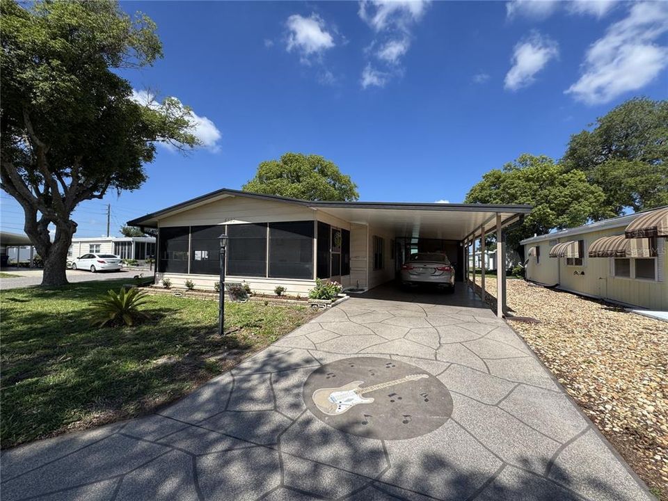 For Sale: $175,000 (2 beds, 2 baths, 1224 Square Feet)