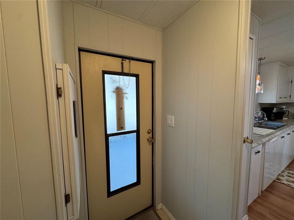 For Sale: $175,000 (2 beds, 2 baths, 1224 Square Feet)