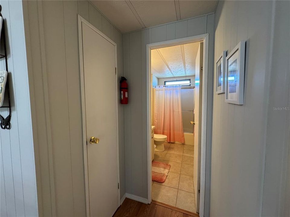 For Sale: $175,000 (2 beds, 2 baths, 1224 Square Feet)