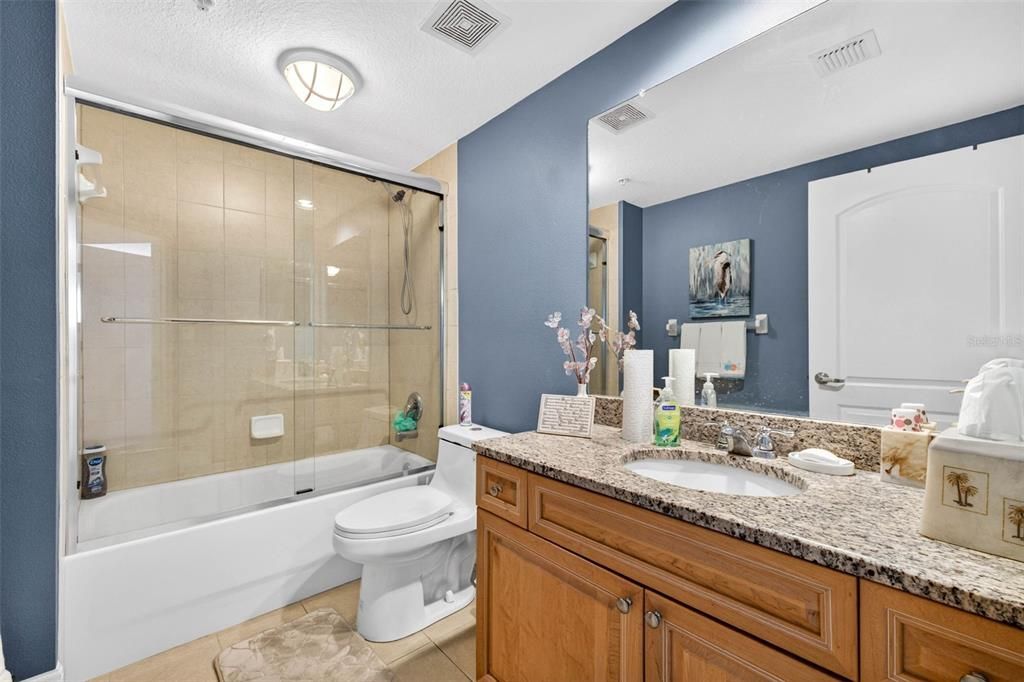 For Sale: $325,000 (3 beds, 2 baths, 1525 Square Feet)