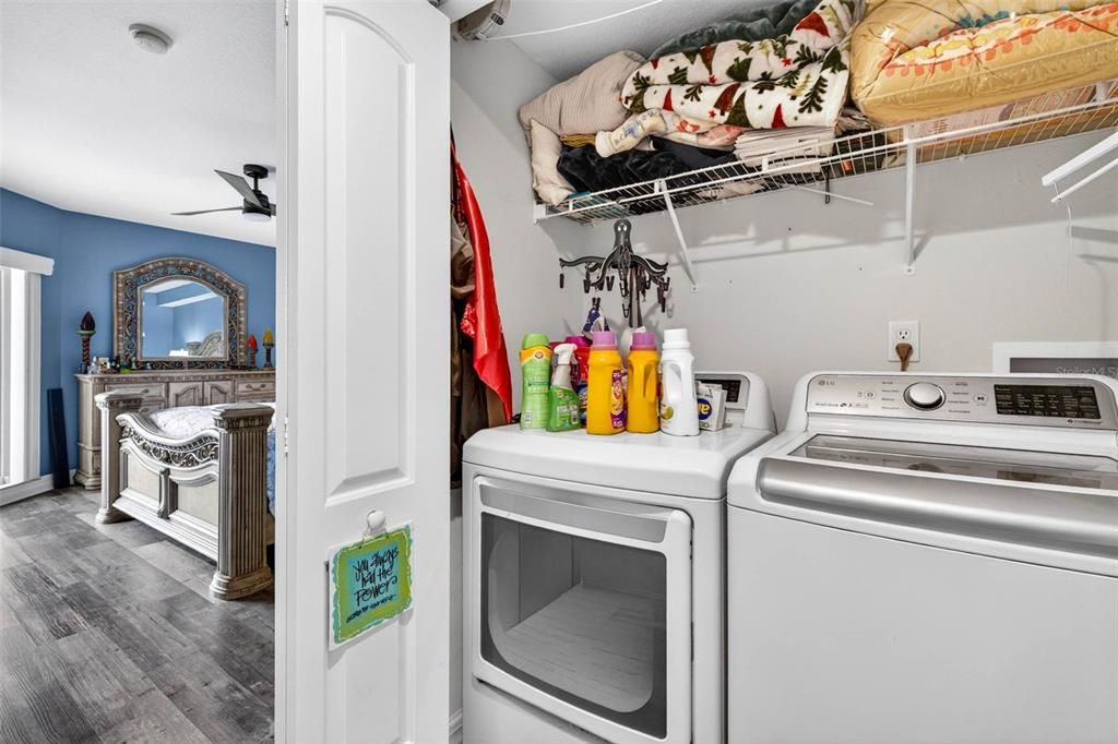For Sale: $325,000 (3 beds, 2 baths, 1525 Square Feet)