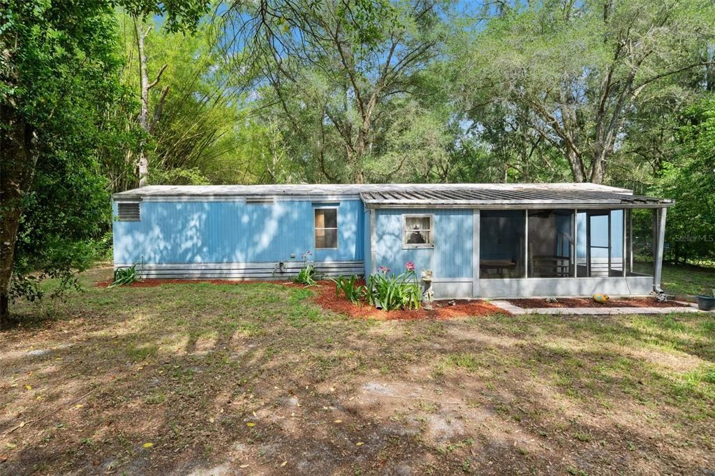 Vendido Recientemente: $79,900 (2 camas, 1 baños, 784 Pies cuadrados)
