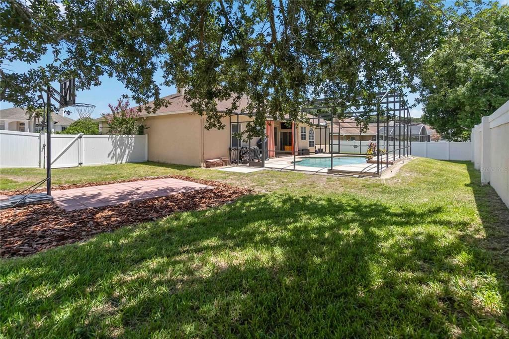 For Sale: $610,000 (4 beds, 3 baths, 2116 Square Feet)