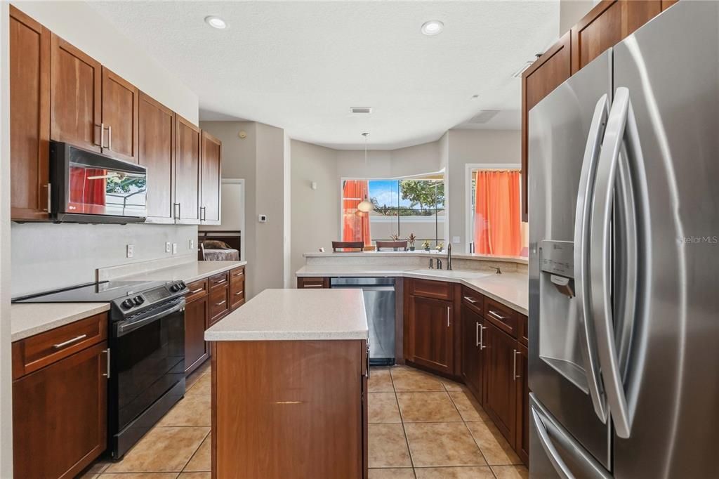 For Sale: $610,000 (4 beds, 3 baths, 2116 Square Feet)