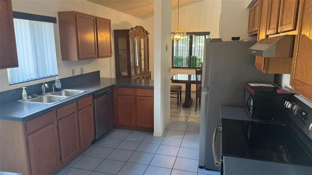 For Sale: $360,000 (3 beds, 2 baths, 1450 Square Feet)