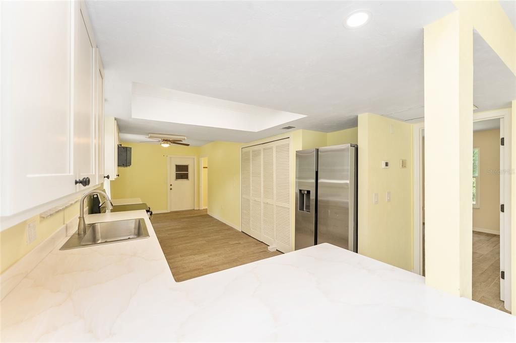 Active With Contract: $335,000 (3 beds, 2 baths, 1511 Square Feet)