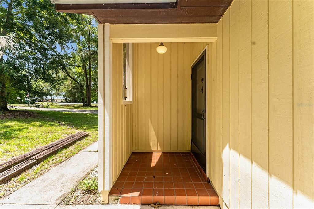 Active With Contract: $335,000 (3 beds, 2 baths, 1511 Square Feet)