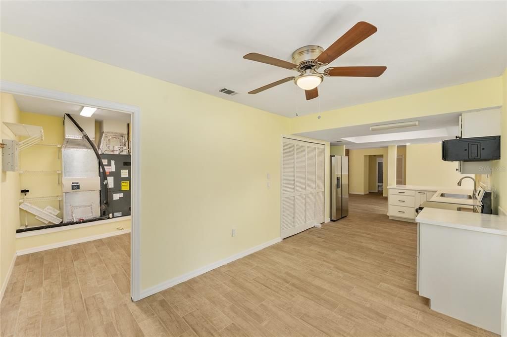 Active With Contract: $335,000 (3 beds, 2 baths, 1511 Square Feet)
