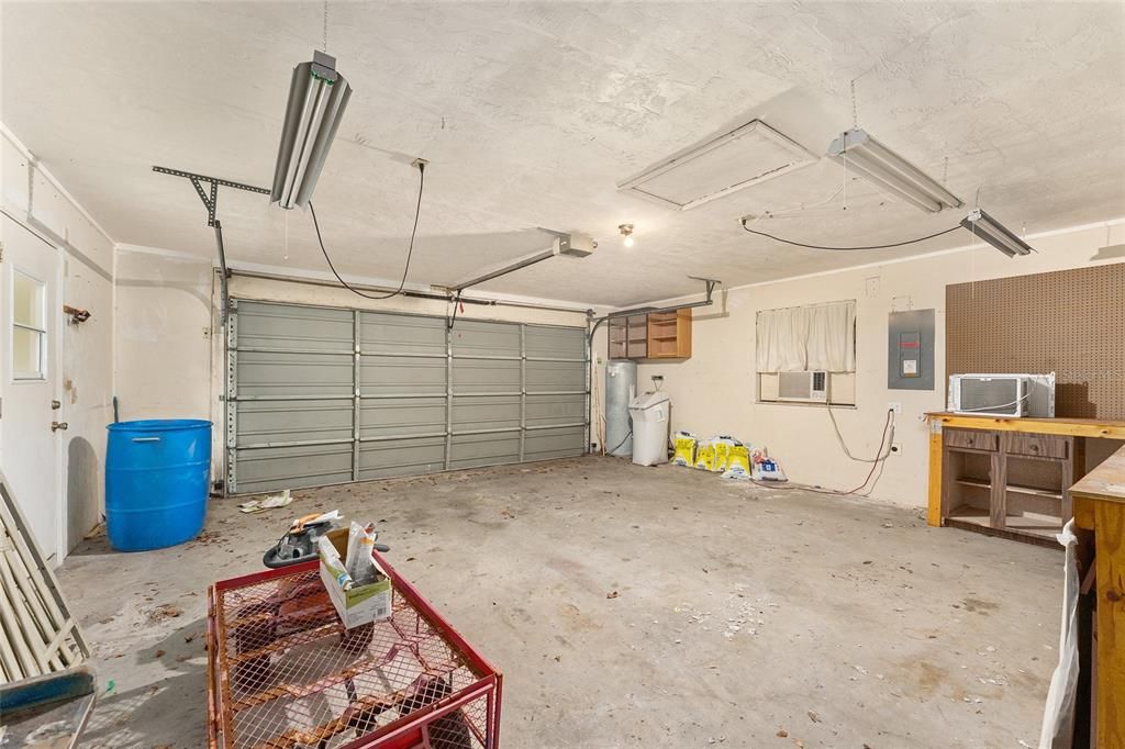 Active With Contract: $335,000 (3 beds, 2 baths, 1511 Square Feet)
