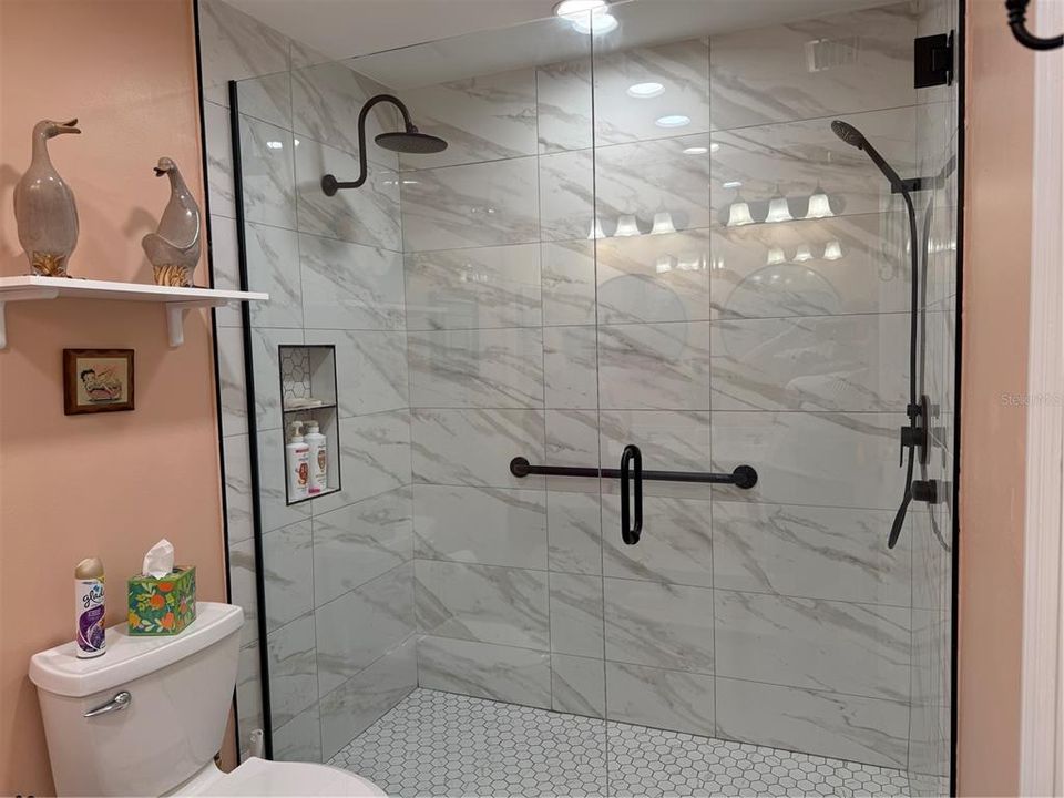 En Venta: $419,000 (3 camas, 2 baños, 1577 Pies cuadrados)
