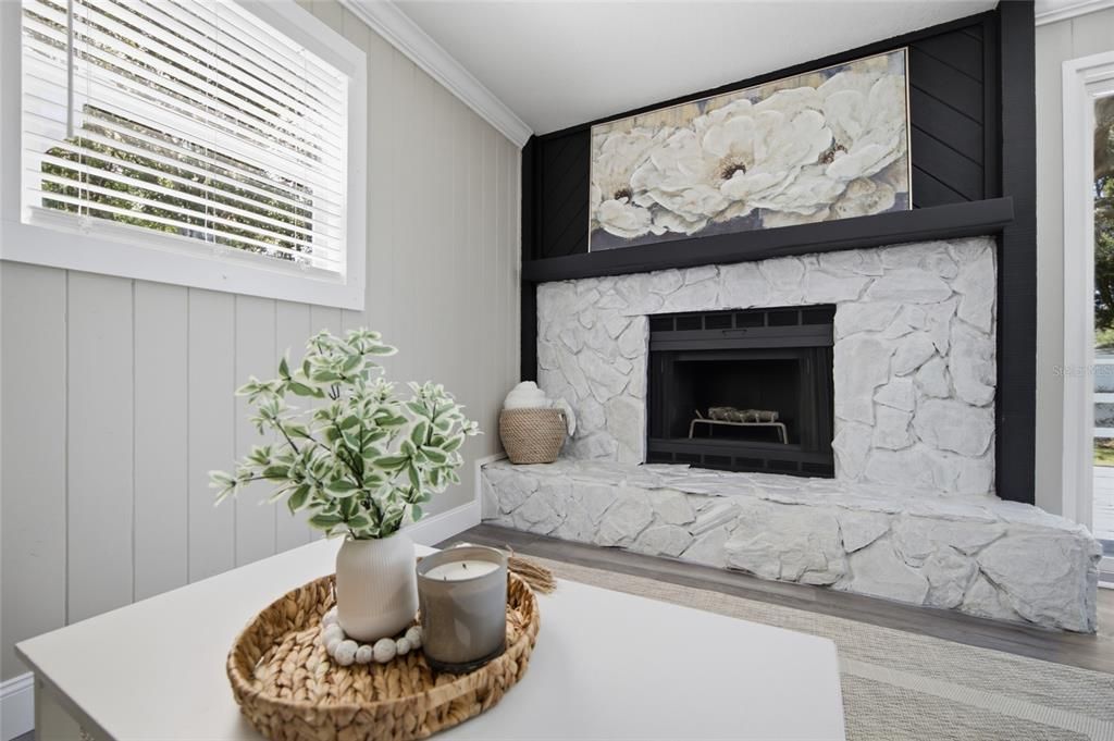 En Venta: $374,900 (3 camas, 2 baños, 1607 Pies cuadrados)