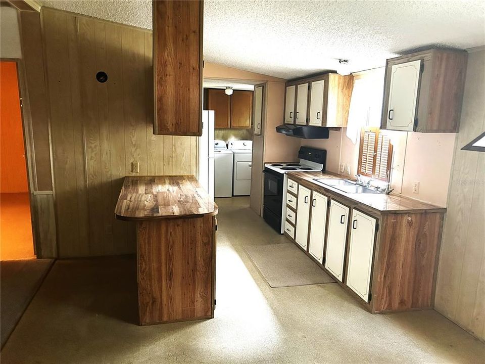 For Sale: $160,000 (2 beds, 2 baths, 960 Square Feet)