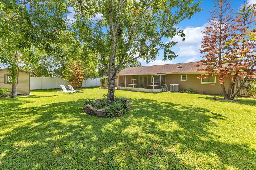 На продажу: $299,900 (3 спален, 1 ванн, 1071 Квадратных фут)
