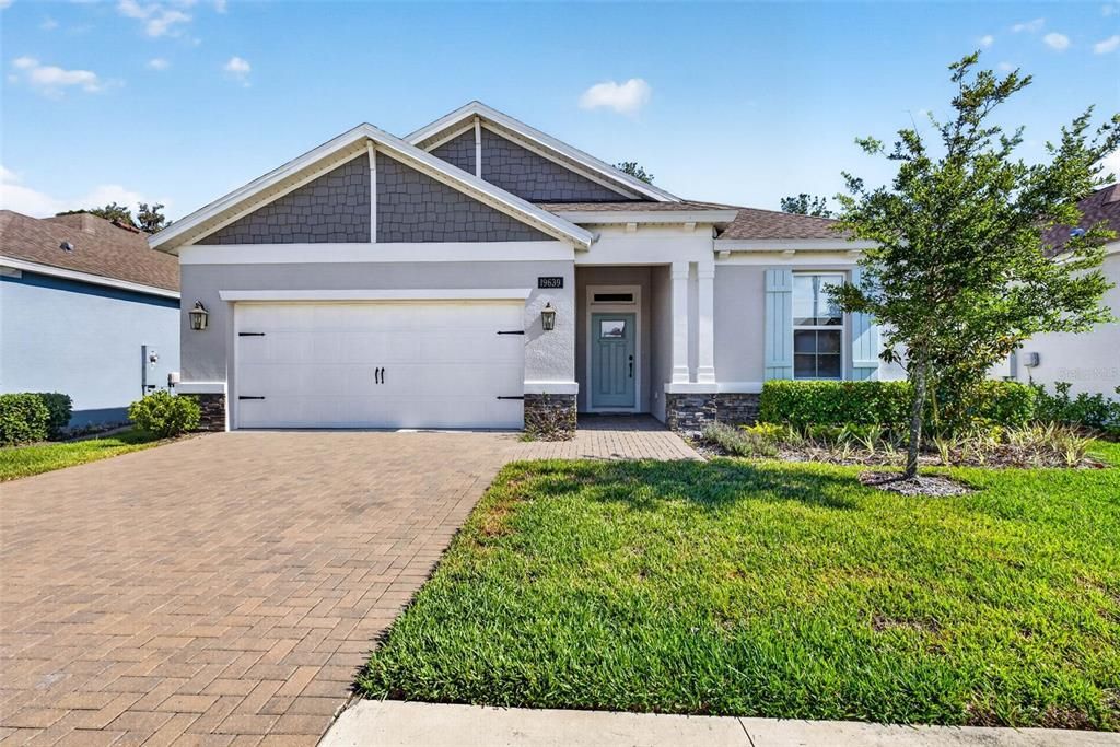 For Rent: $2,800 (2 beds, 2 baths, 2001 Square Feet)