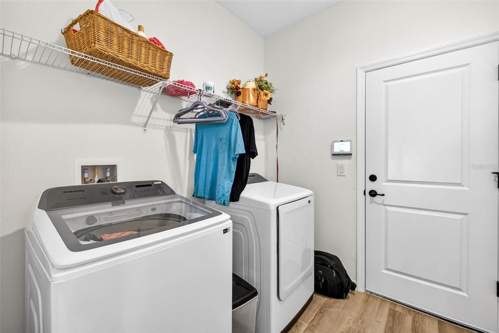 For Rent: $2,800 (2 beds, 2 baths, 2001 Square Feet)