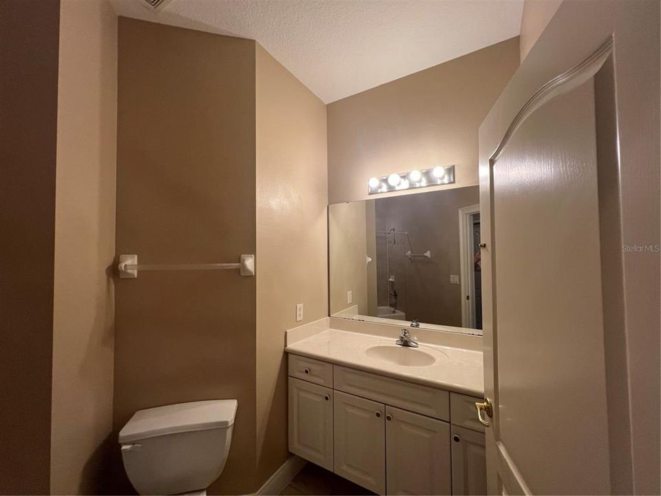 For Rent: $1,995 (3 beds, 2 baths, 1791 Square Feet)