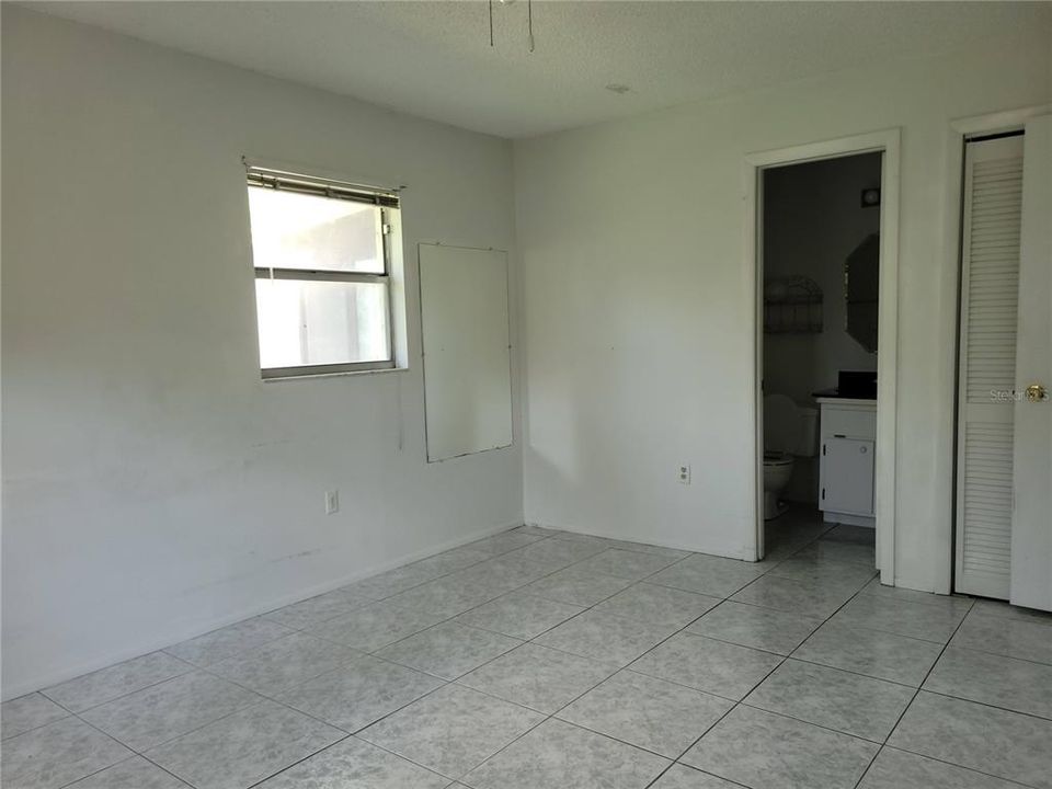 В аренду: $1,550 (2 спален, 2 ванн, 891 Квадратных фут)
