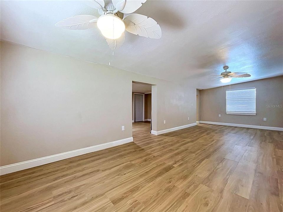 На продажу: $475,000 (2 спален, 2 ванн, 1611 Квадратных фут)