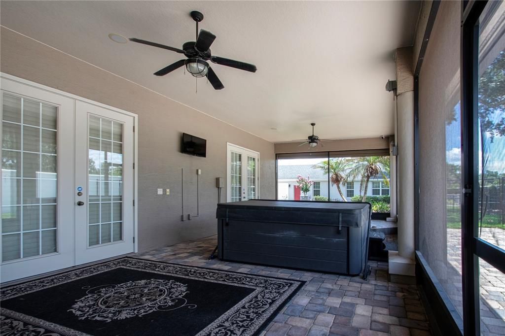 For Sale: $639,900 (3 beds, 2 baths, 2711 Square Feet)