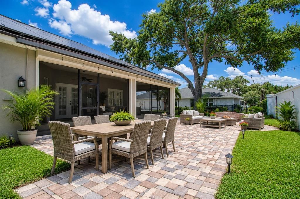 For Sale: $639,900 (3 beds, 2 baths, 2711 Square Feet)