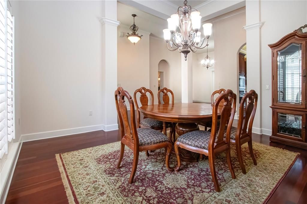 For Sale: $639,900 (3 beds, 2 baths, 2711 Square Feet)
