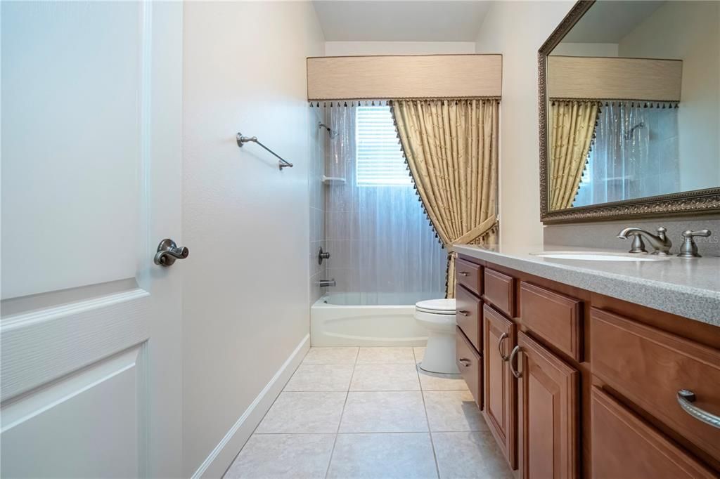 For Sale: $639,900 (3 beds, 2 baths, 2711 Square Feet)