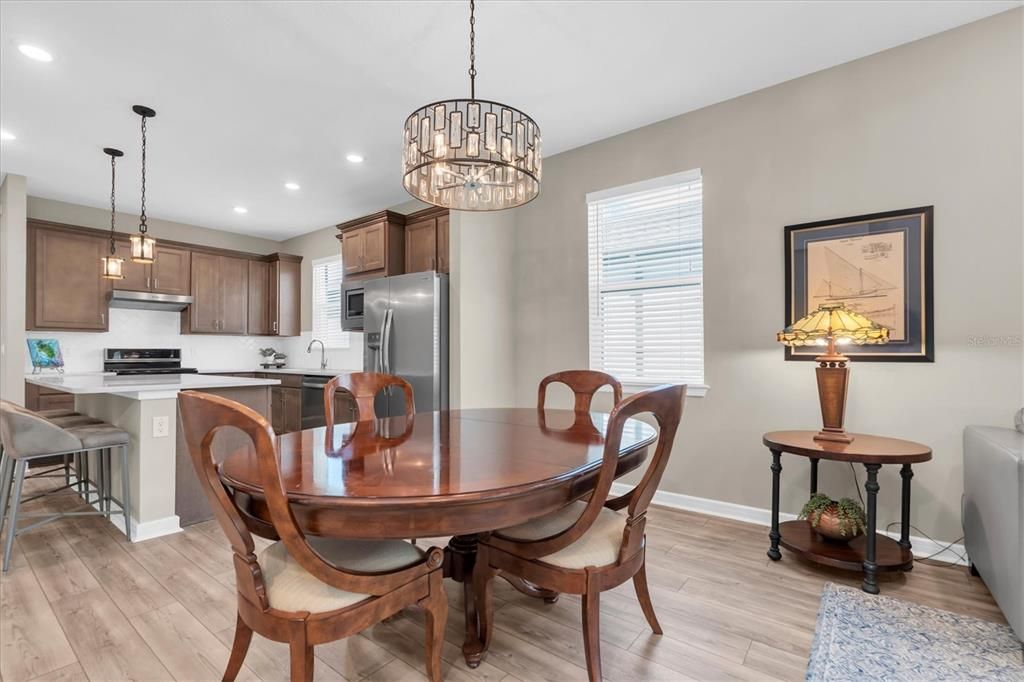 For Sale: $360,000 (2 beds, 2 baths, 1400 Square Feet)
