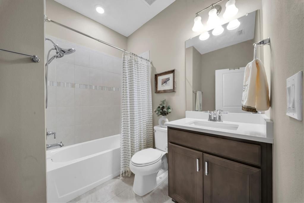 For Sale: $360,000 (2 beds, 2 baths, 1400 Square Feet)