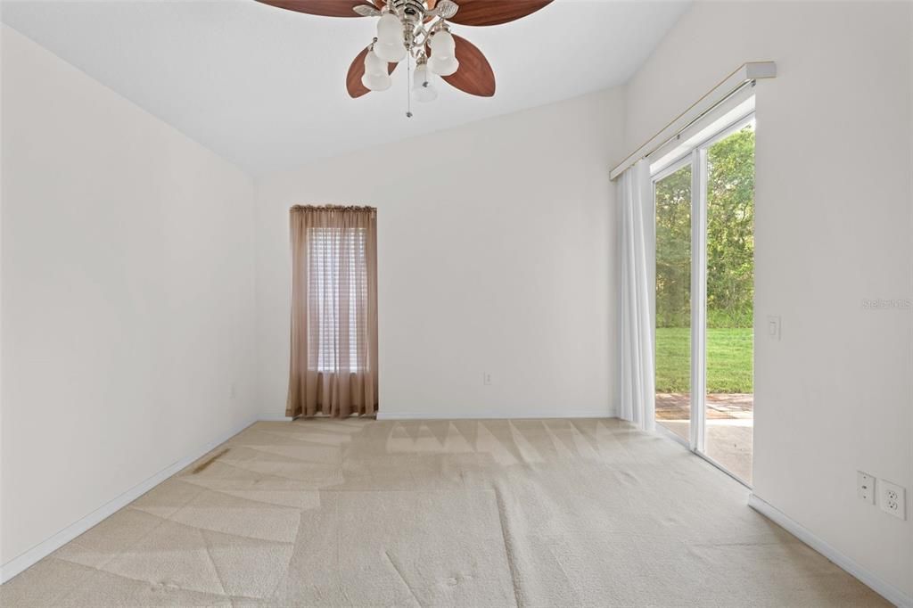 En Venta: $346,000 (4 camas, 3 baños, 1804 Pies cuadrados)