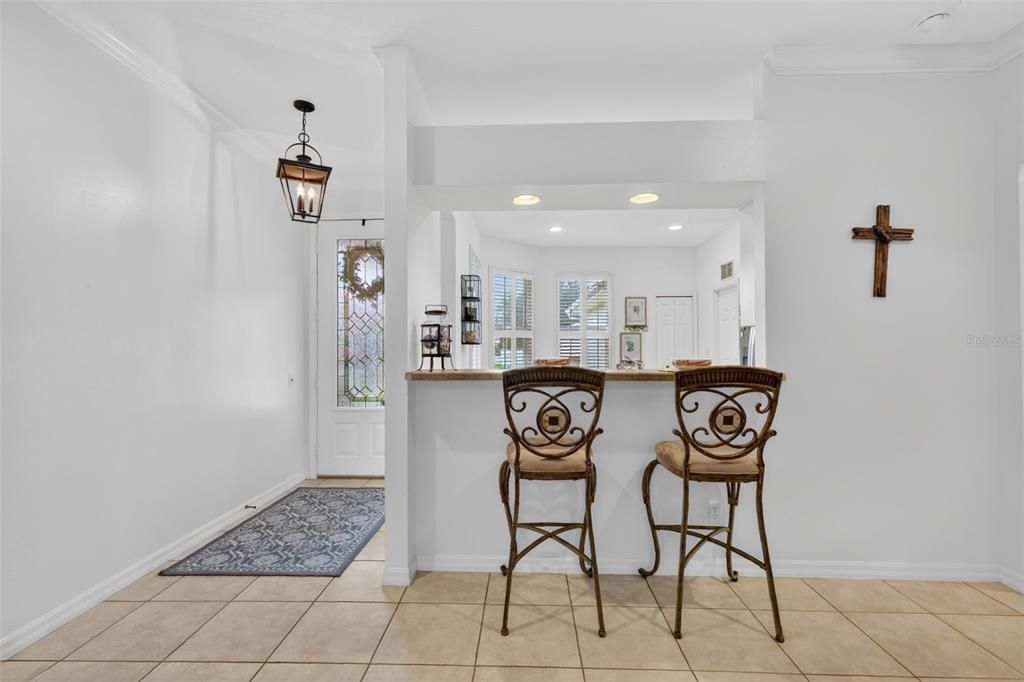 For Sale: $330,000 (3 beds, 2 baths, 1641 Square Feet)