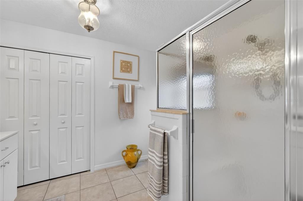 For Sale: $330,000 (3 beds, 2 baths, 1641 Square Feet)