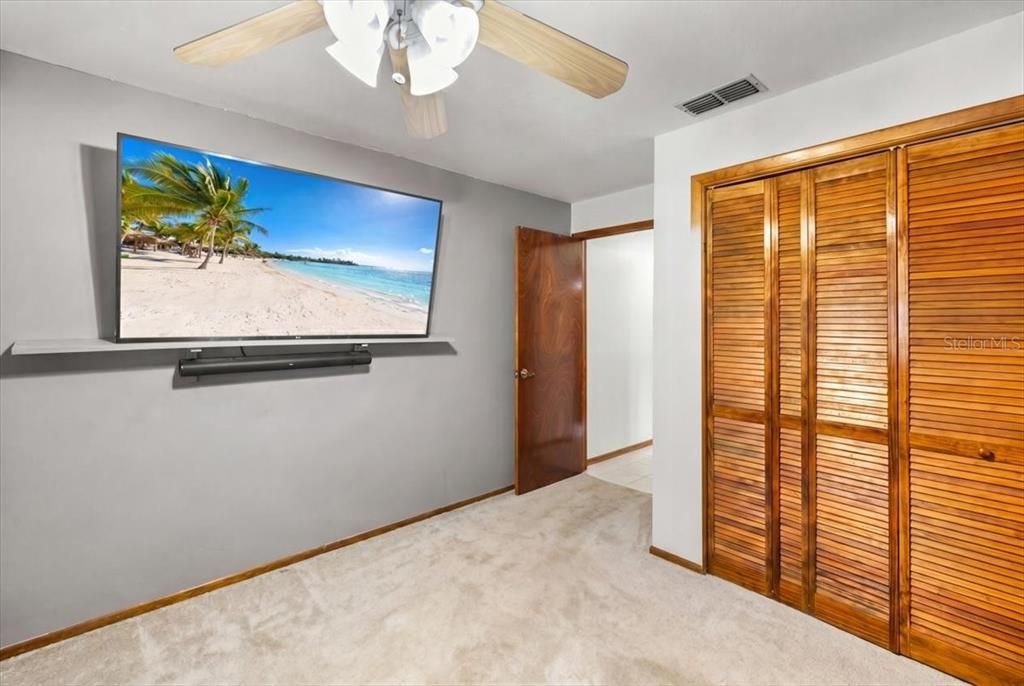 En Venta: $310,000 (3 camas, 2 baños, 1542 Pies cuadrados)