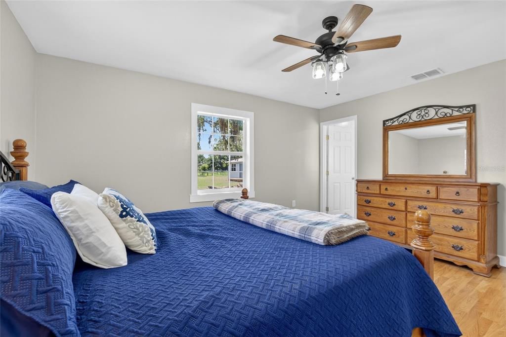 For Sale: $480,000 (3 beds, 2 baths, 1450 Square Feet)