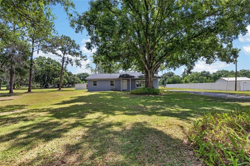 For Sale: $480,000 (3 beds, 2 baths, 1450 Square Feet)