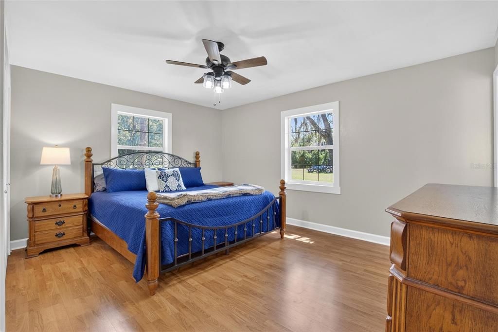 For Sale: $480,000 (3 beds, 2 baths, 1450 Square Feet)