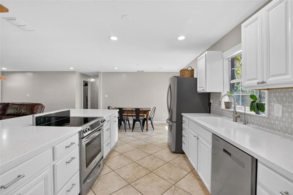 For Sale: $480,000 (3 beds, 2 baths, 1450 Square Feet)