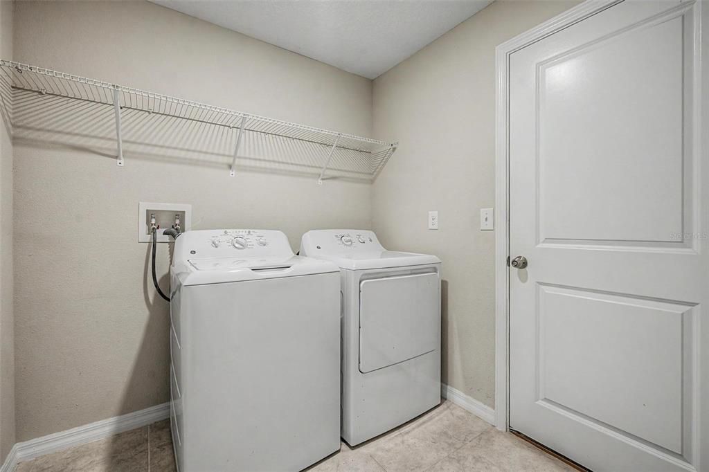 For Sale: $378,000 (4 beds, 2 baths, 1936 Square Feet)