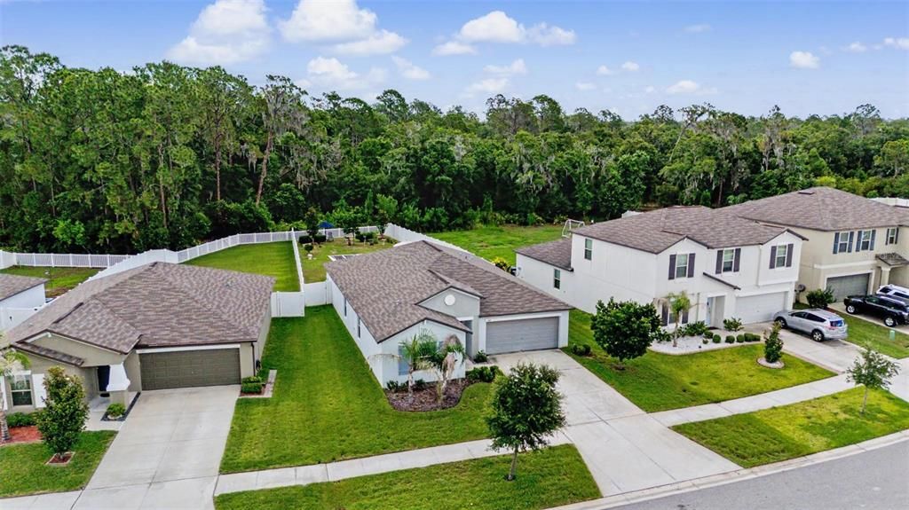 For Sale: $378,000 (4 beds, 2 baths, 1936 Square Feet)