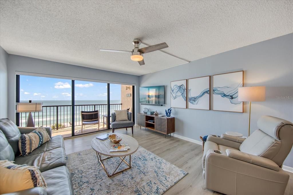 For Sale: $925,000 (2 beds, 2 baths, 1225 Square Feet)
