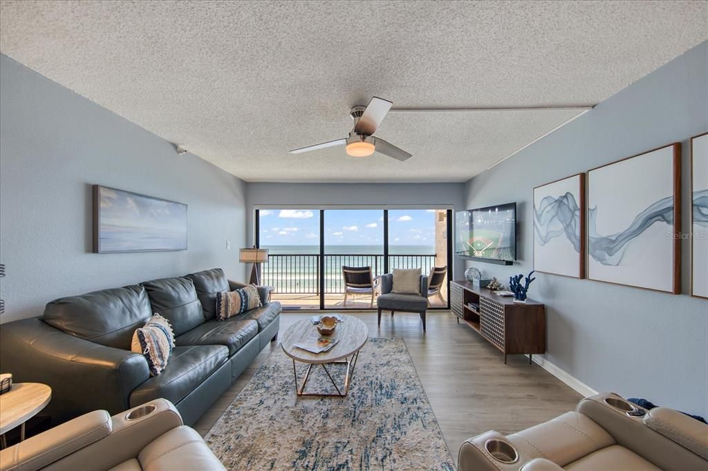 For Sale: $925,000 (2 beds, 2 baths, 1225 Square Feet)