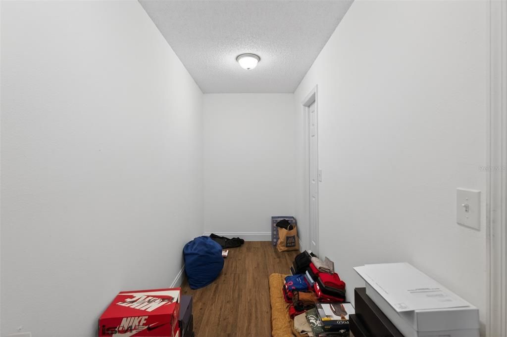 For Sale: $375,000 (3 beds, 2 baths, 1625 Square Feet)