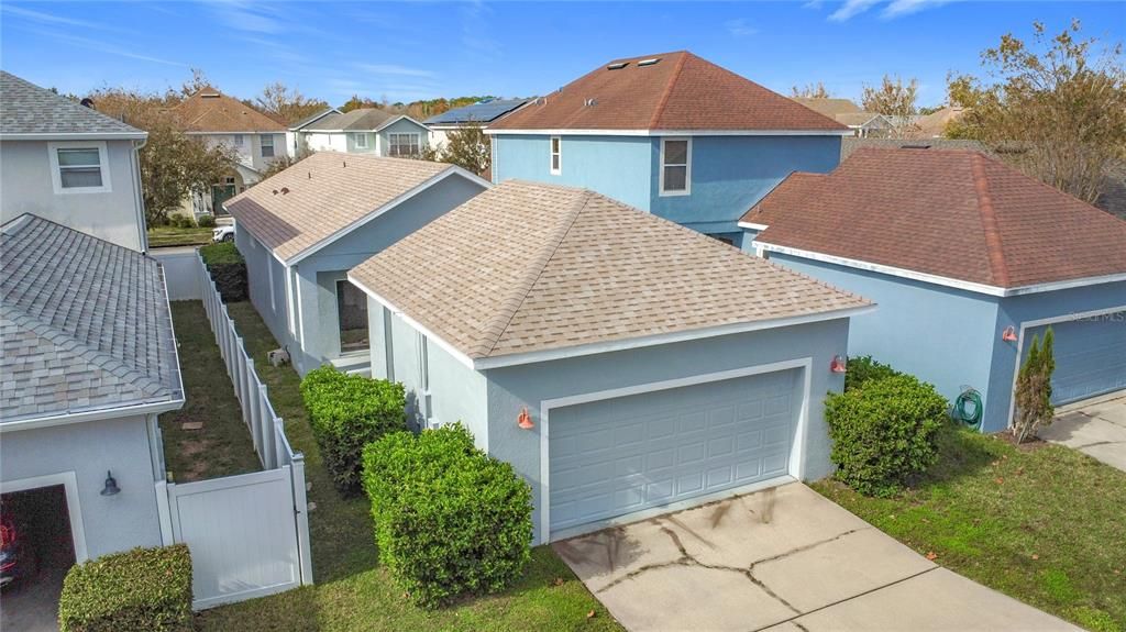 For Sale: $324,000 (2 beds, 2 baths, 1188 Square Feet)